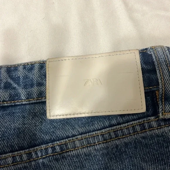 Zara High Rise Straight Leg Jeans with cuffed distressed bottom - Picture 5 of 5